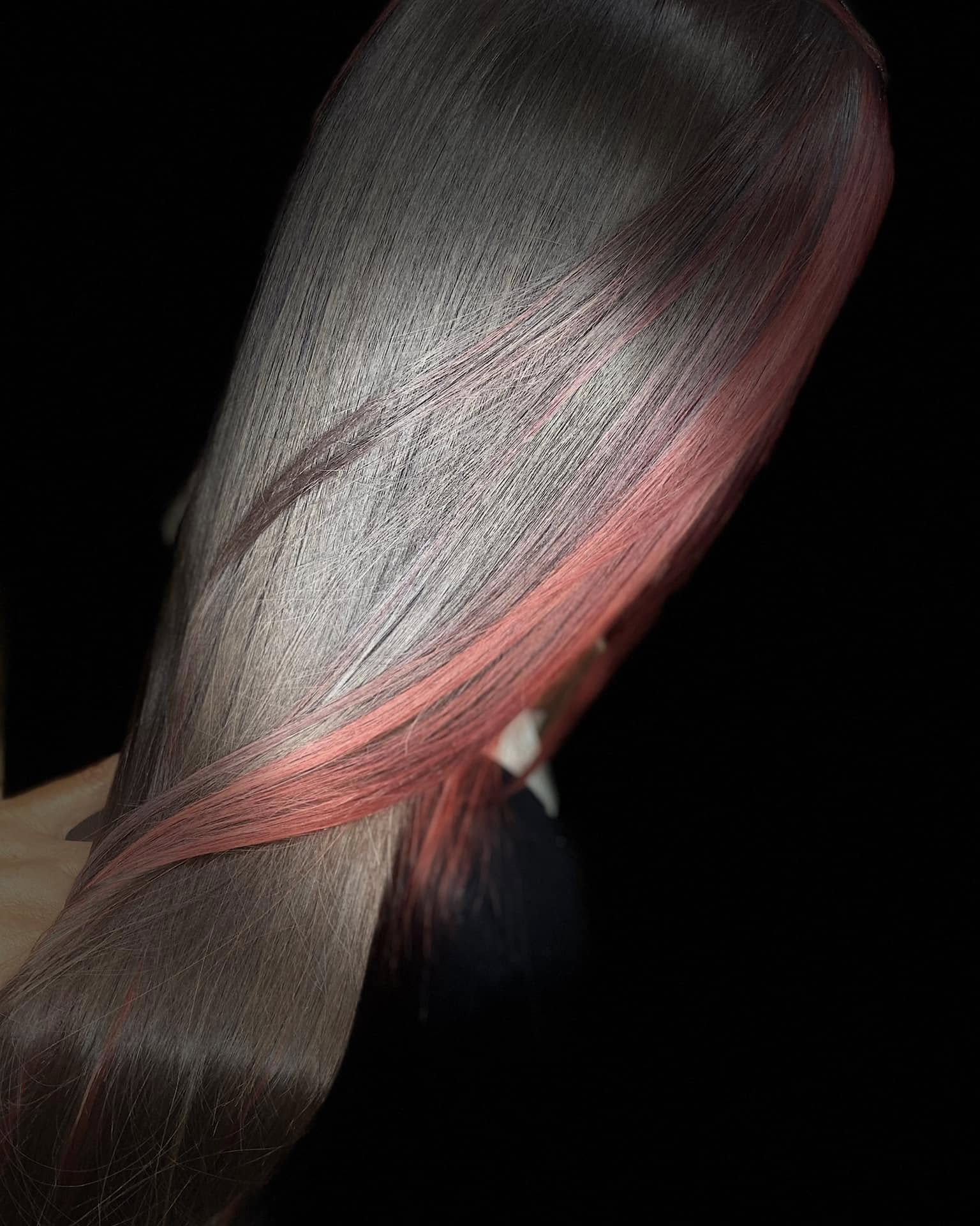 Cabello claro en tonos champagne